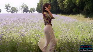 Чара коеш венгр да невероятно кудо милф грудастый модель сексуально