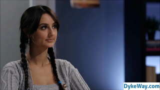 Lezbijka, hetero devojka i učitelj