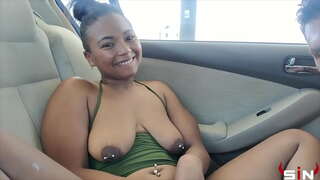 ���පිරිසිදු ගණිකාවක් ලැබෙන අවිවාදයෙන්ම පිටත